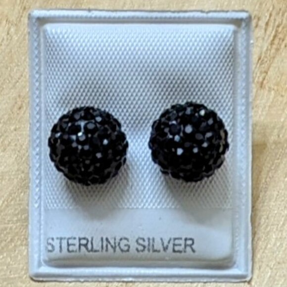 🆕.925 STERLING SILVER ROUND BLACK BALL SHAMBALLA STUD EARRINGS - UNISEX - Picture 1 of 1